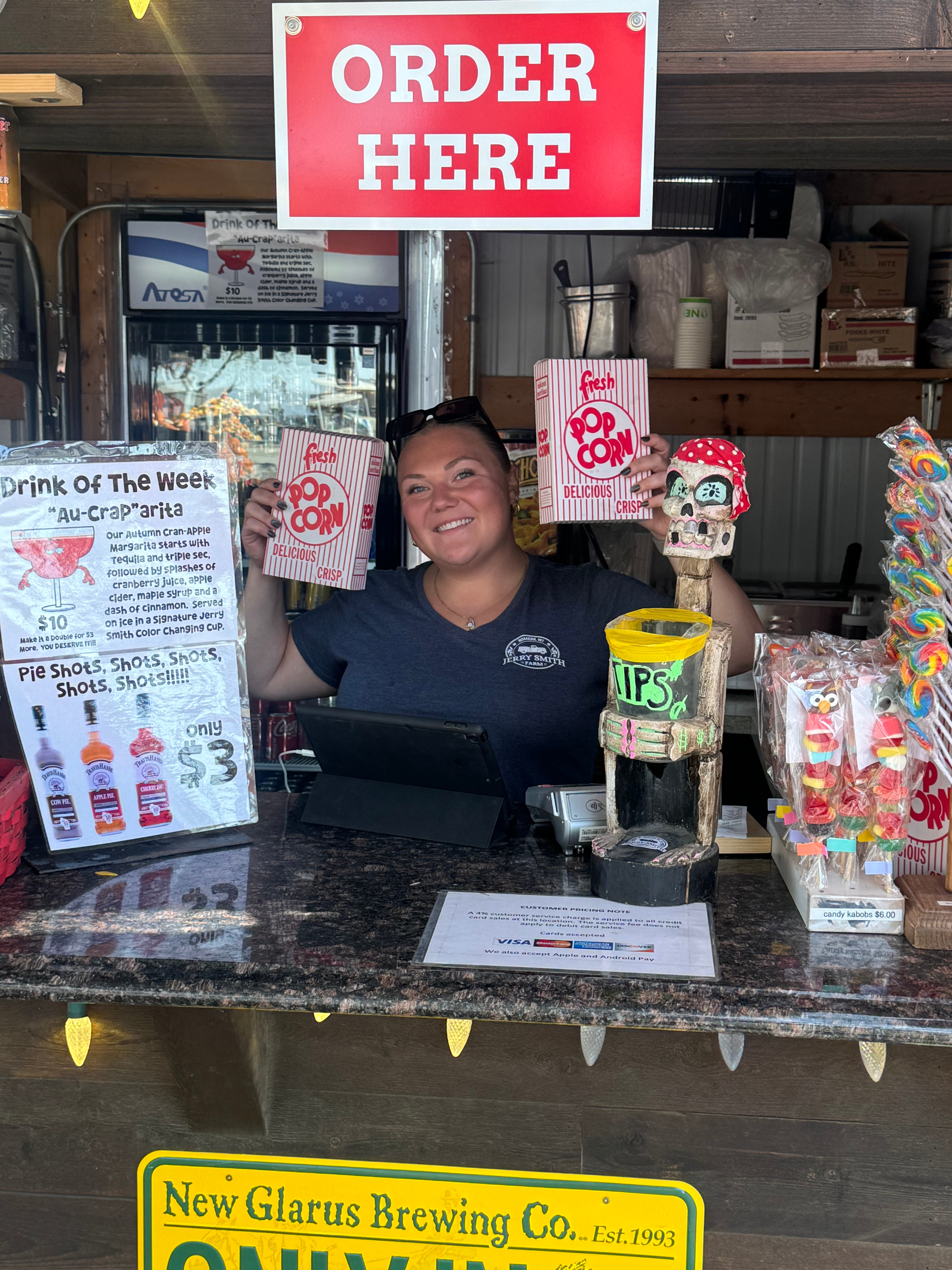 Smitty's order counter